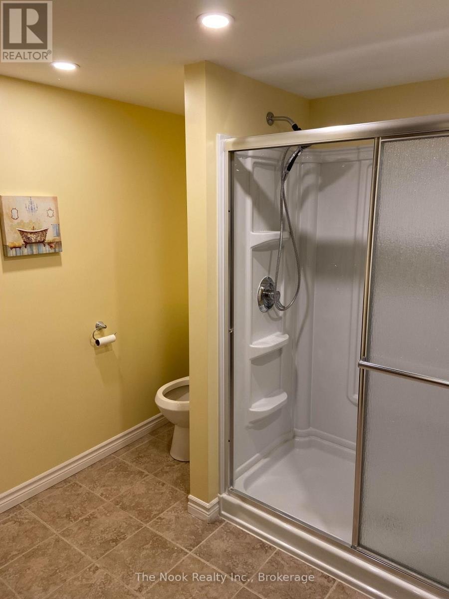 101 Glenabbey Drive, Clarington, ON, L1E 2B6 - 9