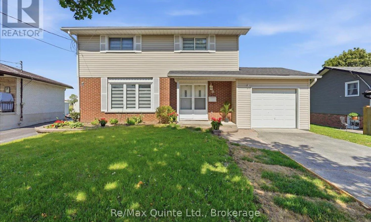 15 Robertson Lane