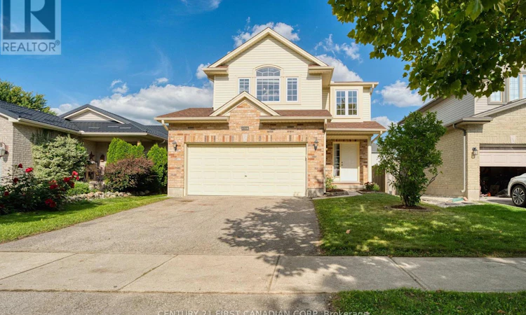 1748 Ennismore Crescent