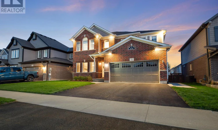 75 Bergenstein Crescent