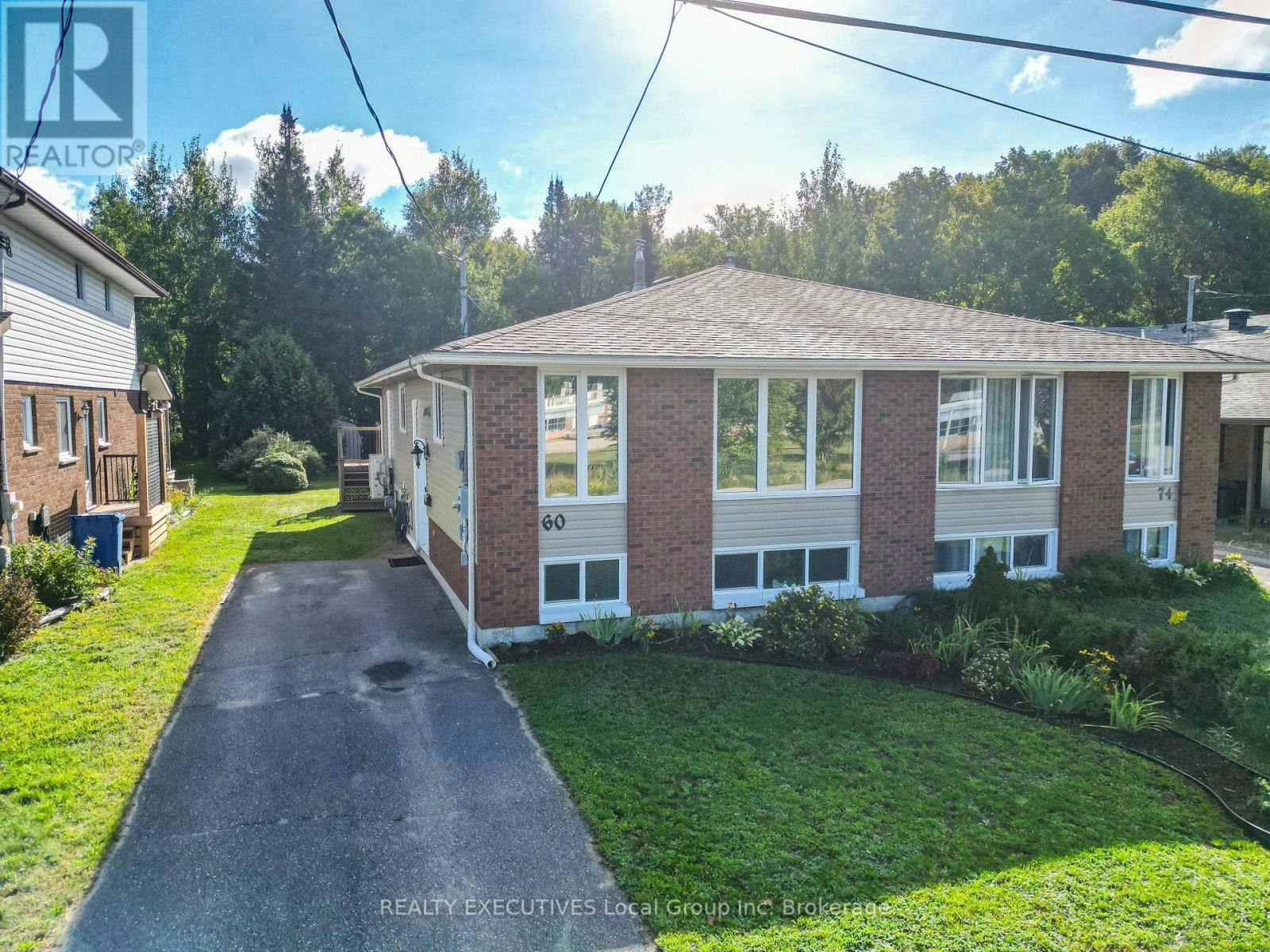 60 Greenhill Avenue, North Bay, ON, P1C 1H8