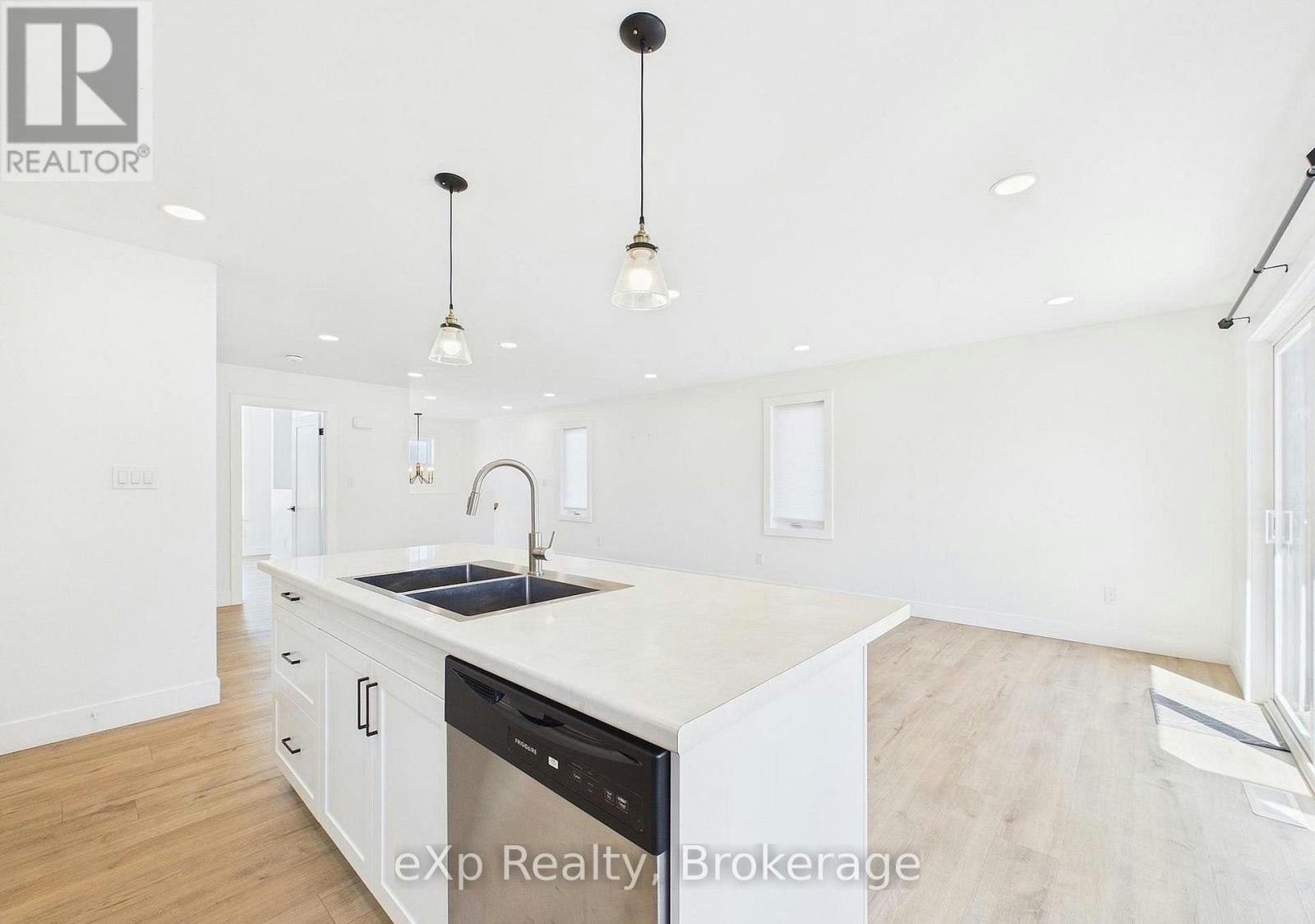1085 Sutton Street, Kincardine, ON, N2X 2G1 - 7