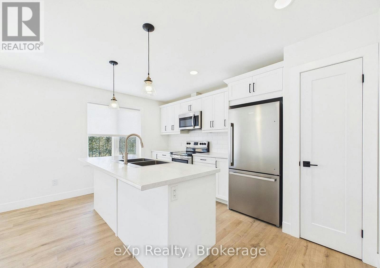 1085 Sutton Street, Kincardine, ON, N2X 2G1 - 4