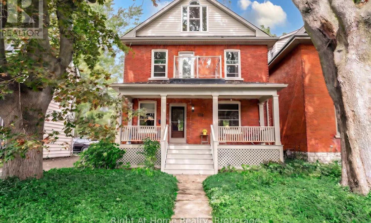 142 Elizabeth Street