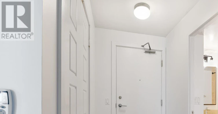 1711-100 Western Battery Road, Toronto, ON, M6K 3S2 - 3