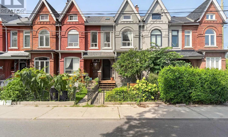 28 Robinson Street