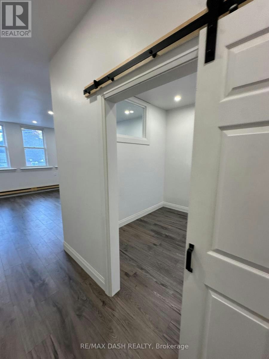 4FL-565 Yonge Street, Toronto, ON, M4Y 1Z2 - 11