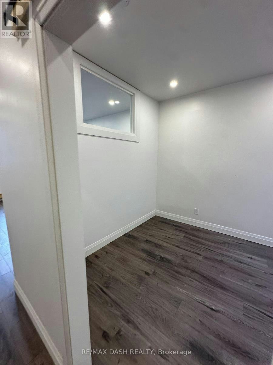 4FL-565 Yonge Street, Toronto, ON, M4Y 1Z2 - 12
