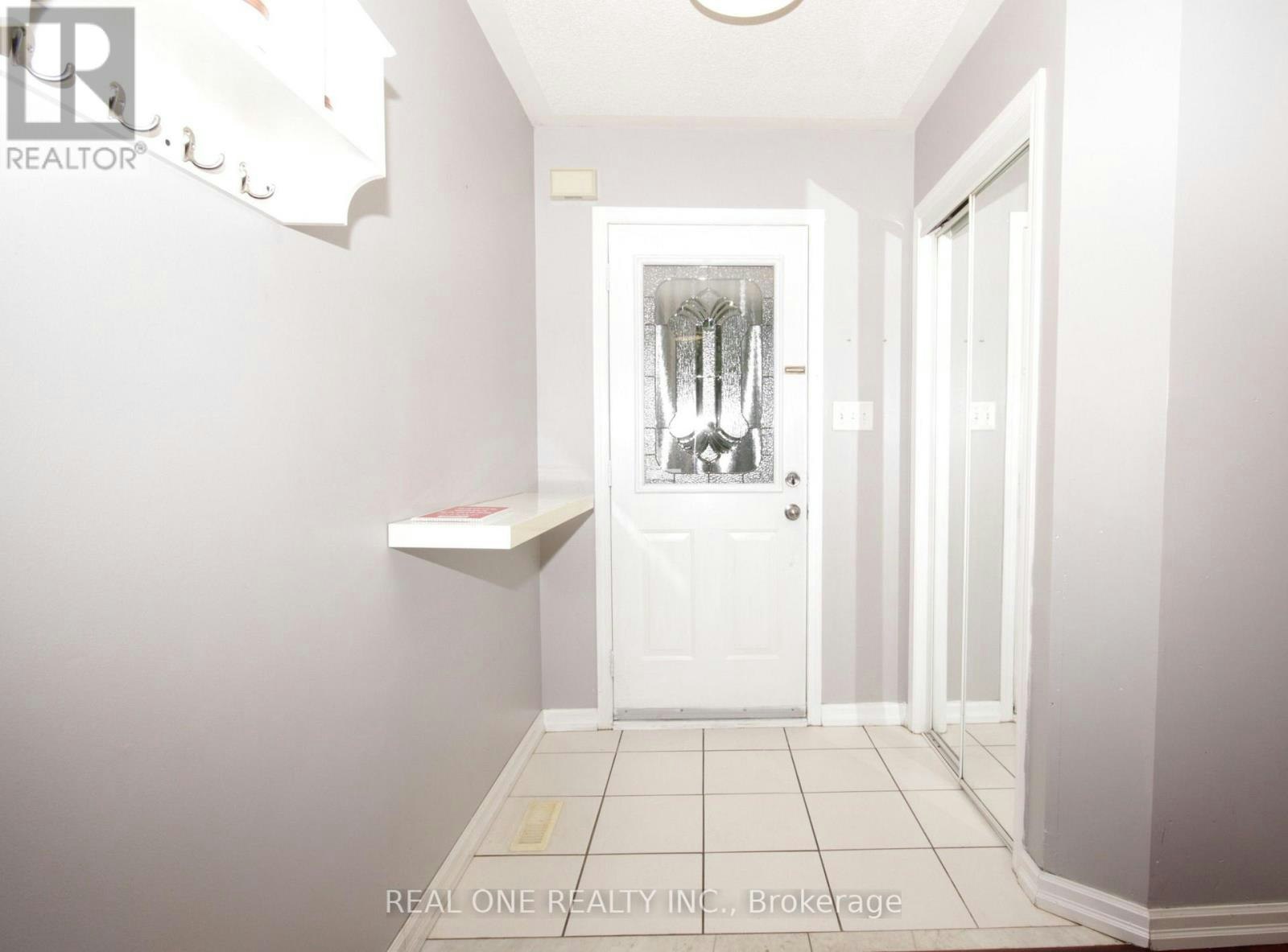 12 Bonello Crescent, Whitby, ON, L1R 3N6 - 11