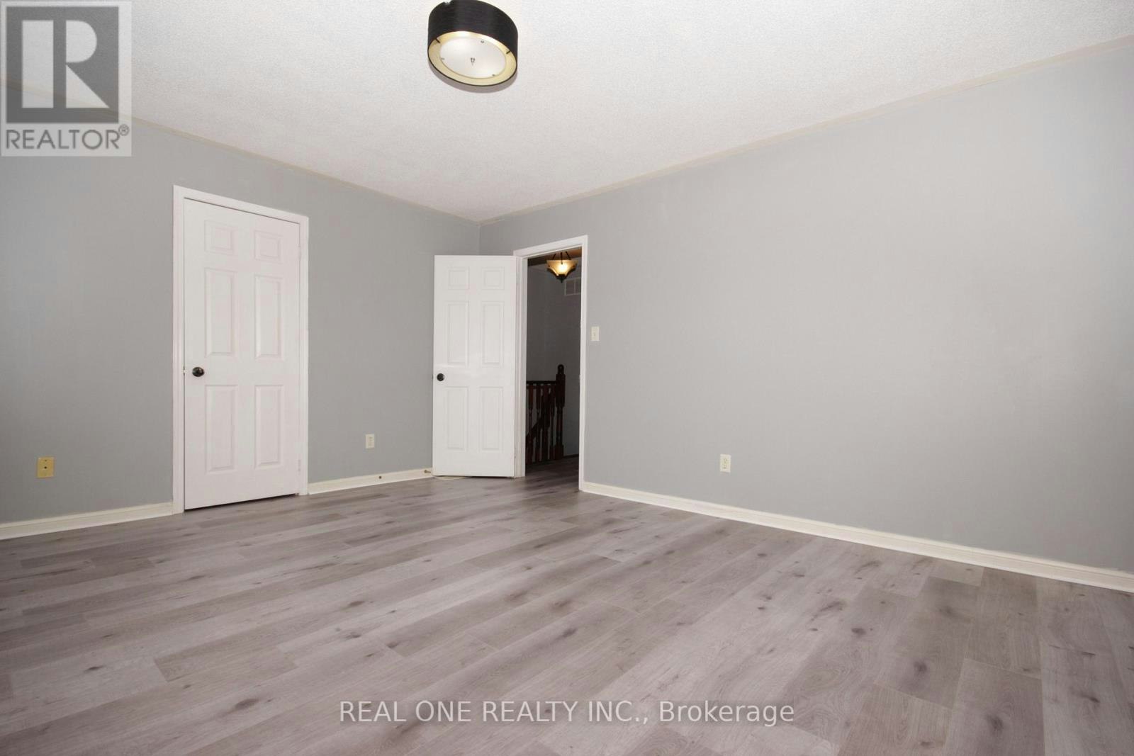 12 Bonello Crescent, Whitby, ON, L1R 3N6 - 14