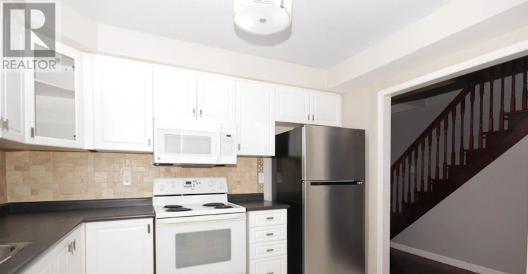 12 Bonello Crescent, Whitby, ON, L1R 3N6 - 9