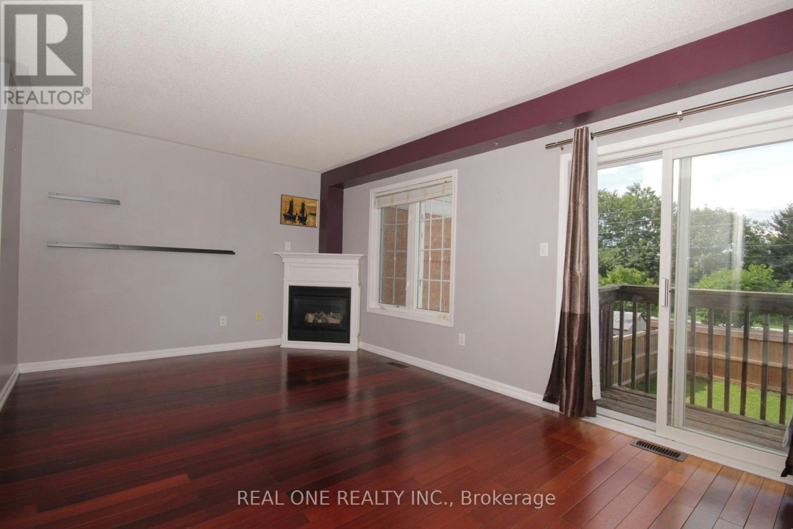 12 Bonello Crescent, Whitby, ON, L1R 3N6 - 5