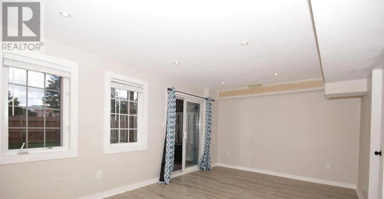 12 Bonello Crescent, Whitby, ON, L1R 3N6 - 21