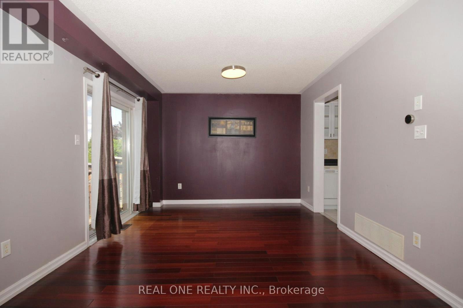 12 Bonello Crescent, Whitby, ON, L1R 3N6 - 3