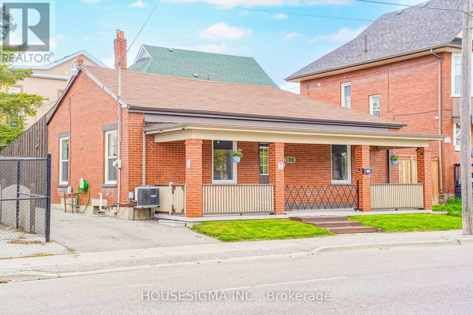 136 Celina Street, Oshawa, ON, L1H 4N5