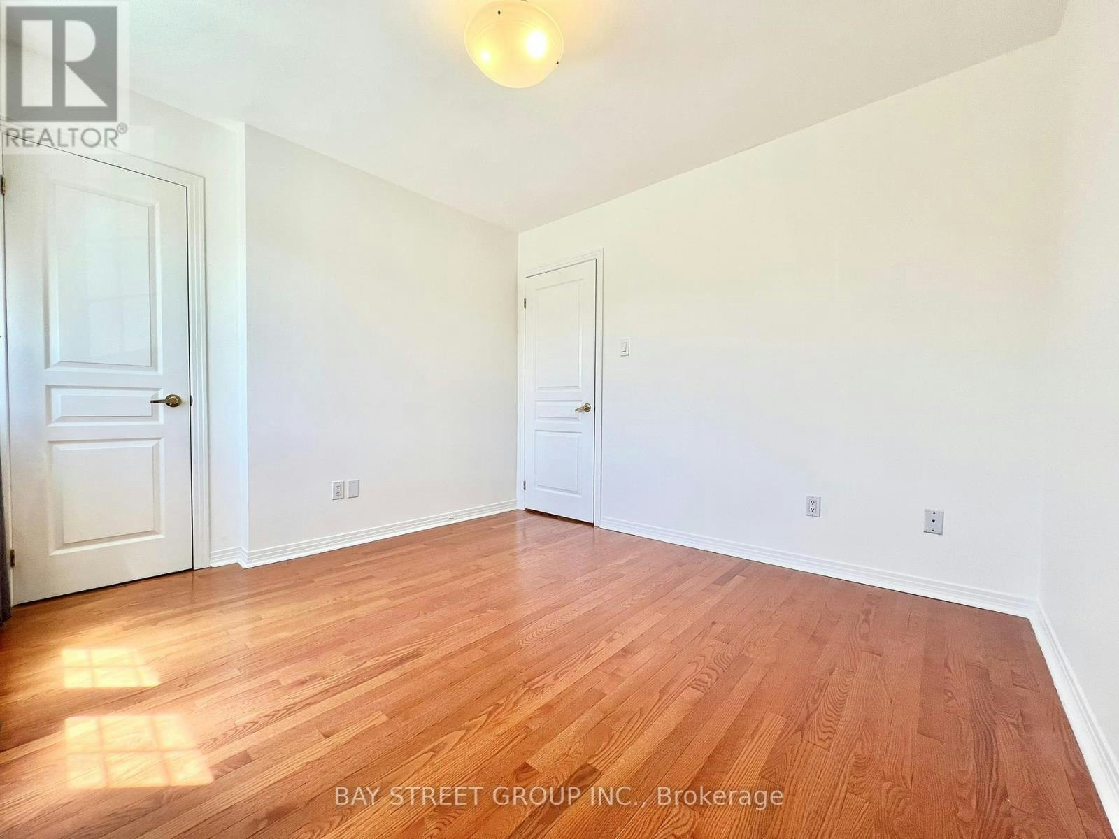 26 Whitford Road, Markham, ON, L6C 2J2 - 26