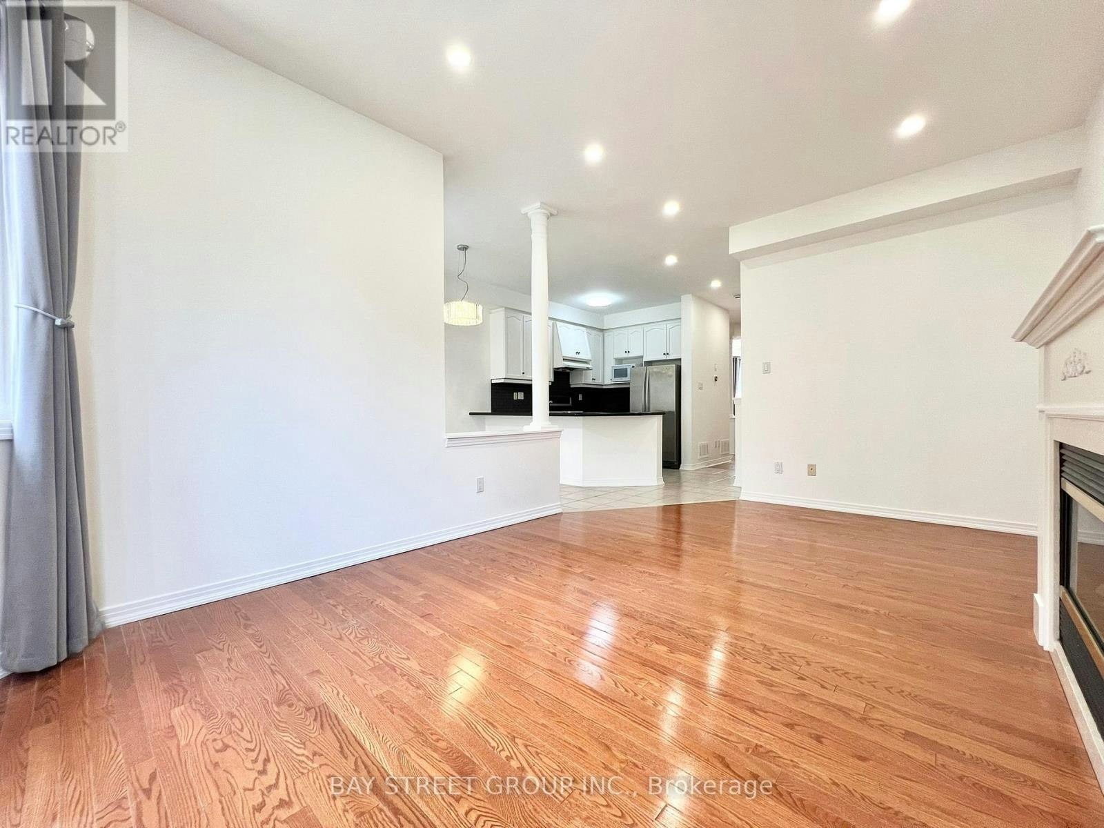 26 Whitford Road, Markham, ON, L6C 2J2 - 12