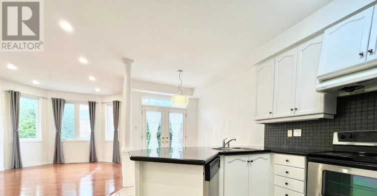 26 Whitford Road, Markham, ON, L6C 2J2 - 7