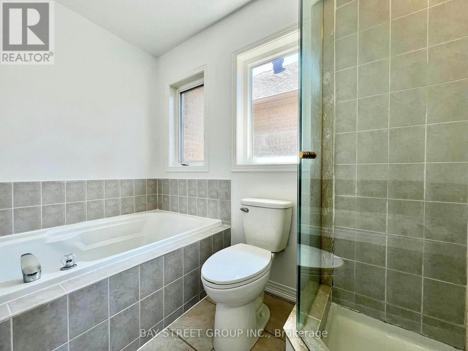 26 Whitford Road, Markham, ON, L6C 2J2 - 23