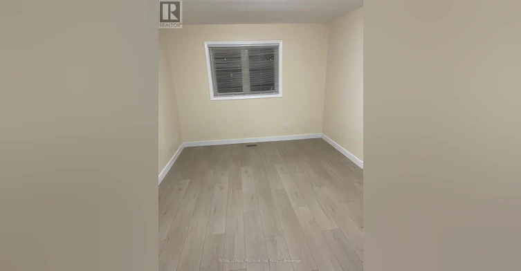 MAIN-106 Trowell Avenue, Toronto, ON, M6M 1L7 - 6