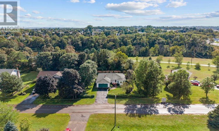 15 Oakland Drive