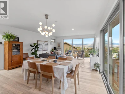 1389 Dominion Crescent - 2