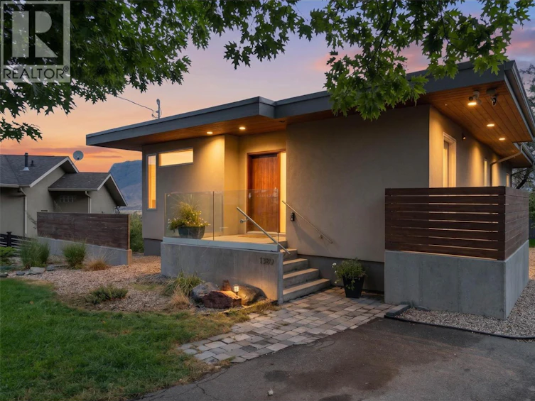 1389 Dominion Crescent, Kamloops, BC, V2C 2X2