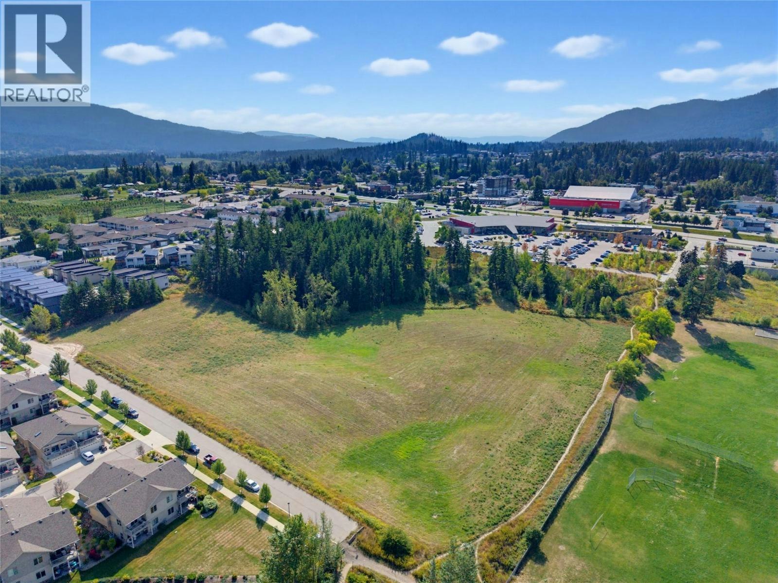 2690-2580 NE 15 Avenue, Salmon Arm, BC, V1E 2B6