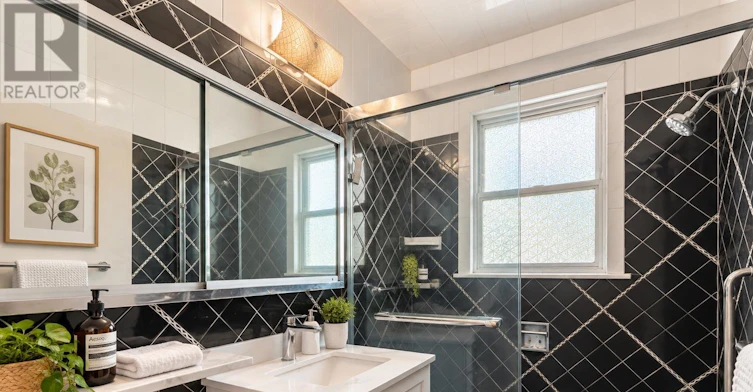 1627 Leonard Street, London, ON, N5W 3G5 - 14