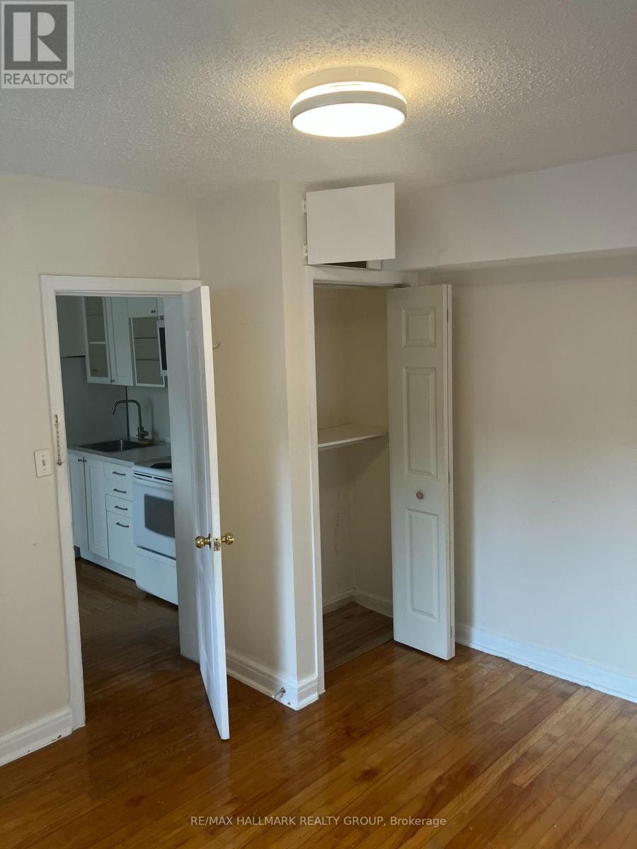 1-257 Bronson Avenue, Ottawa, ON, K1R 6H6 - 4