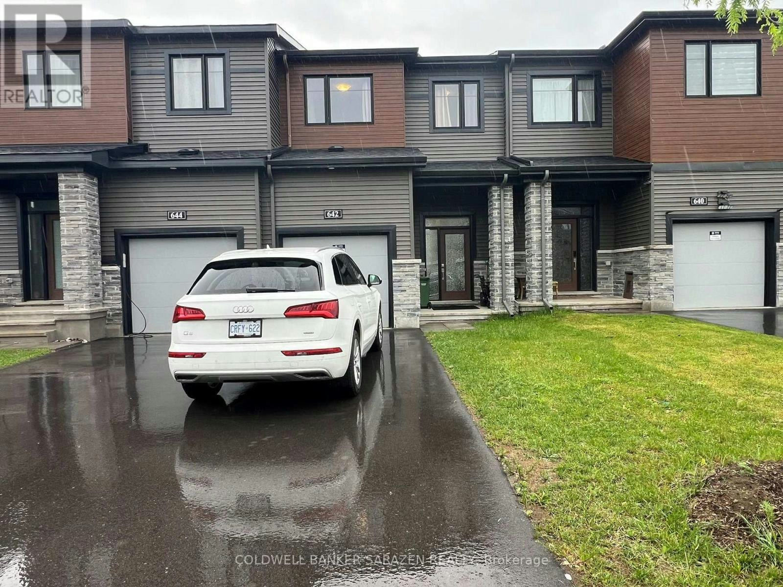642 Hamsa Street, Ottawa, ON, K2J 6Z7