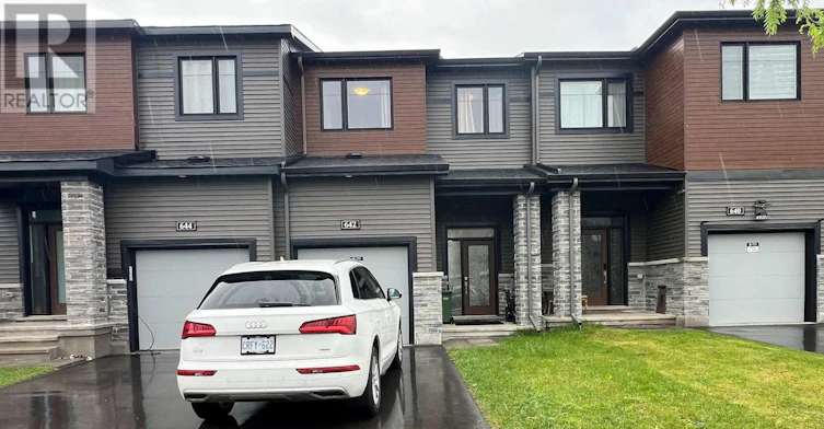 642 Hamsa Street, Ottawa, ON, K2J 6Z7