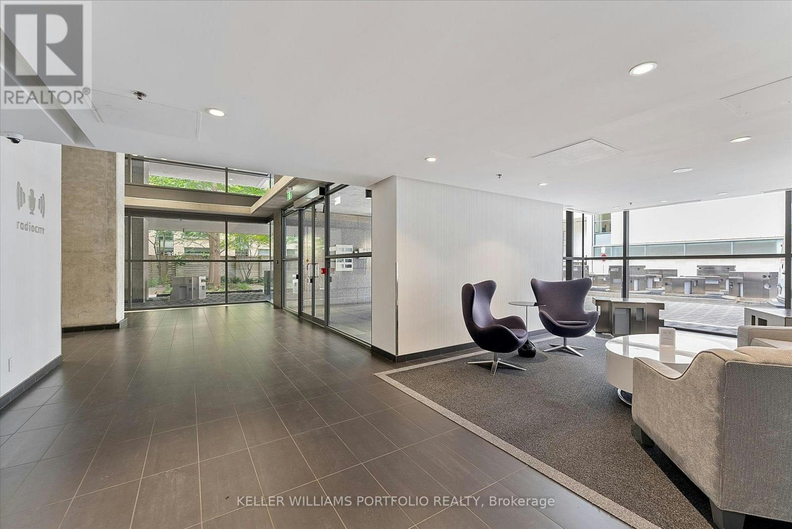 1602-281 Mutual Street, Toronto, ON, M4Y 3C4 - 6