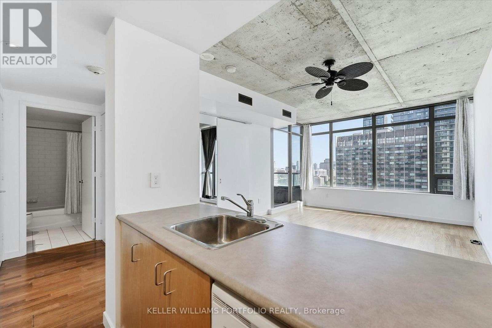 1602-281 Mutual Street, Toronto, ON, M4Y 3C4 - 13