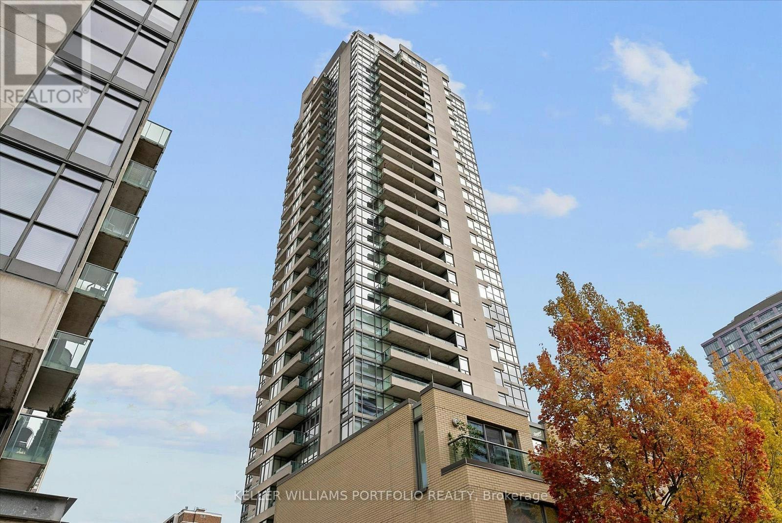 1602-281 Mutual Street, Toronto, ON, M4Y 3C4