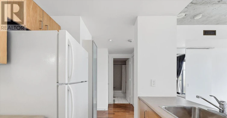 1602-281 Mutual Street, Toronto, ON, M4Y 3C4 - 12