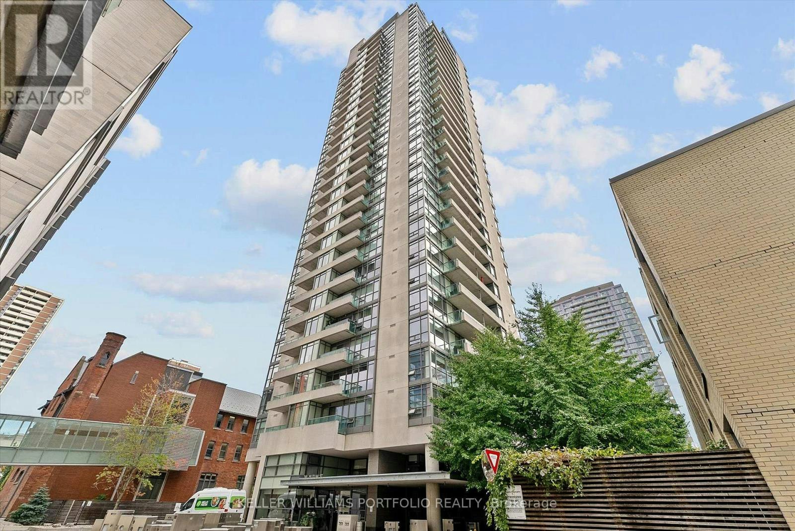 1602-281 Mutual Street, Toronto, ON, M4Y 3C4 - 2