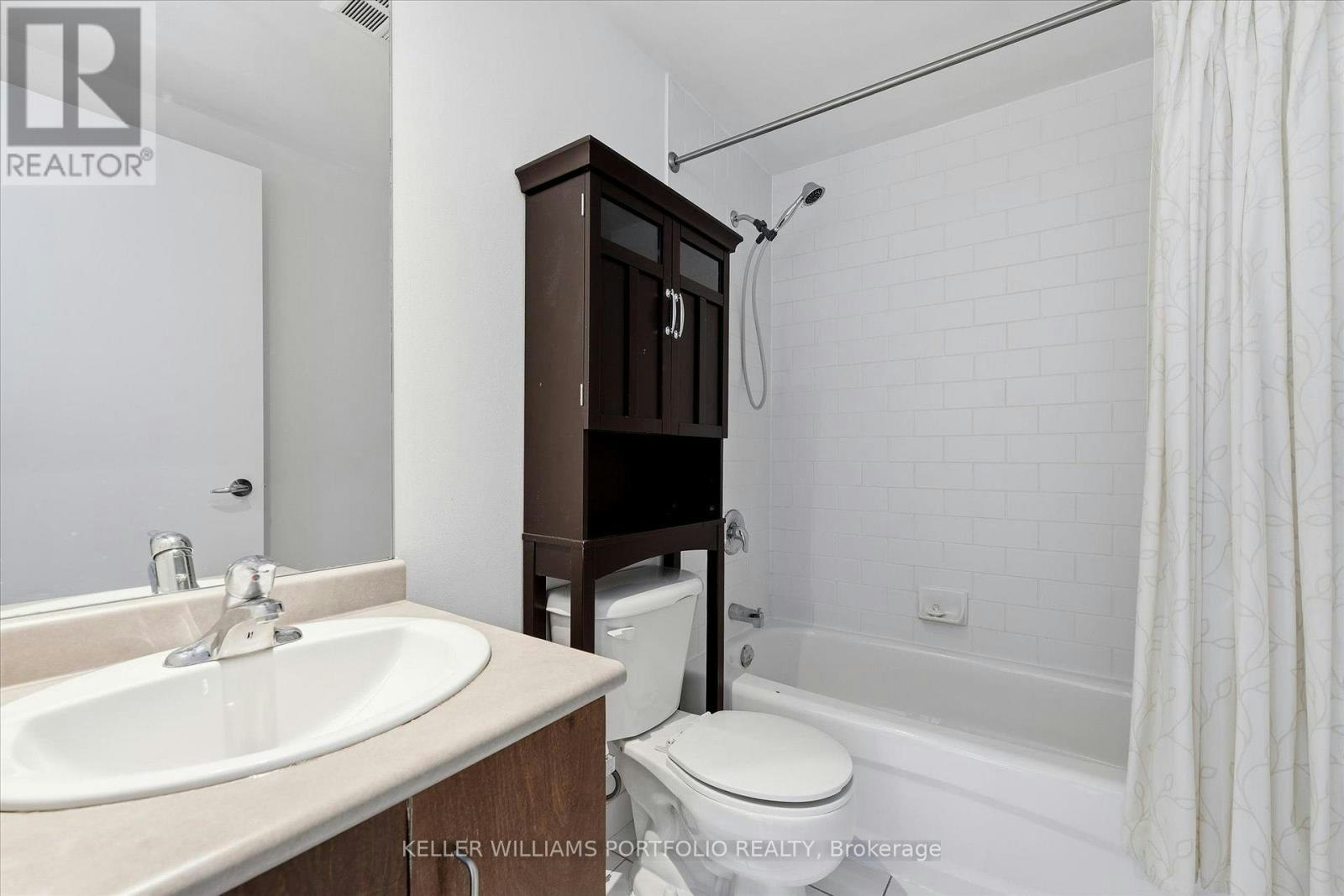 1602-281 Mutual Street, Toronto, ON, M4Y 3C4 - 10