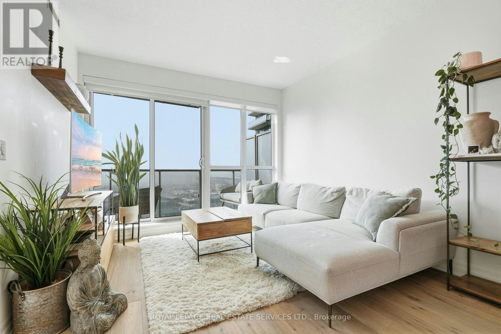 1607-150 Liberty Street EAST, Toronto, ON, M6K 3R5 - 4