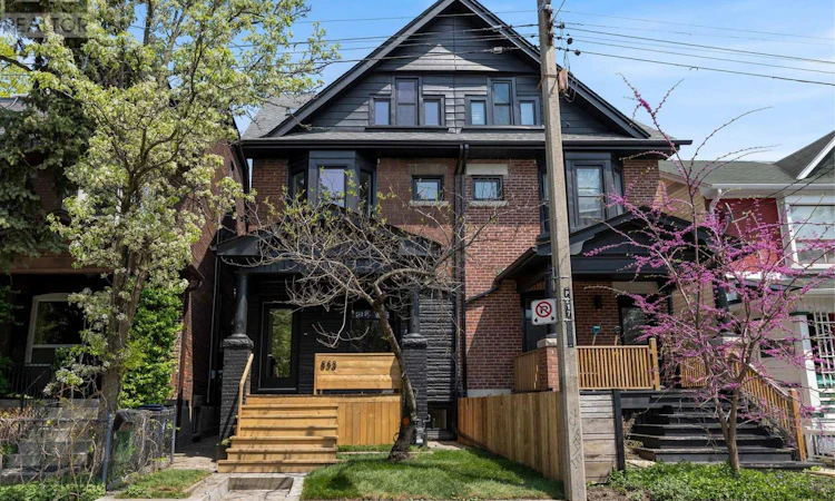 853 Manning Avenue