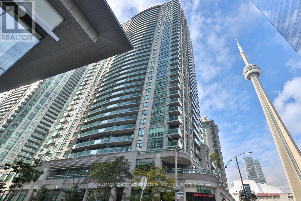 708-30 Grand Trunk Crescent, Toronto, ON, M5J 3A4
