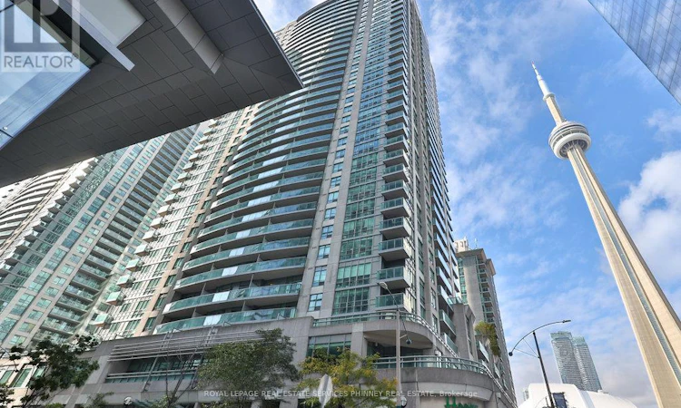 708-30 Grand Trunk Crescent