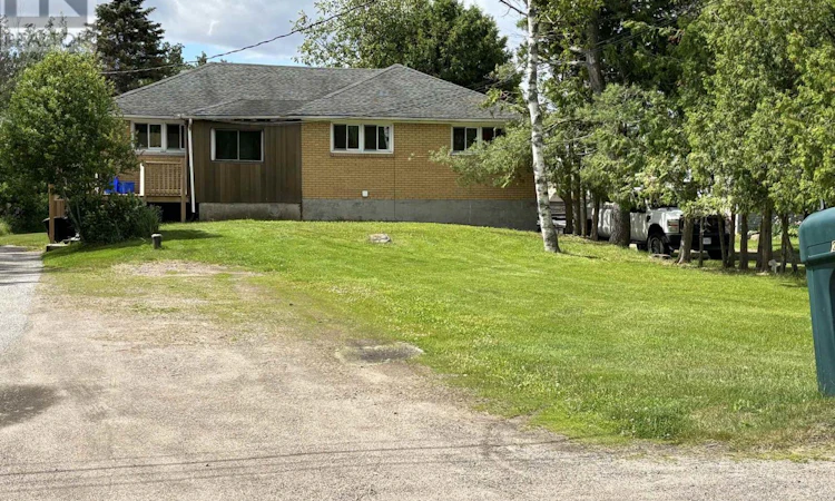 251 Cedar Heights Road W