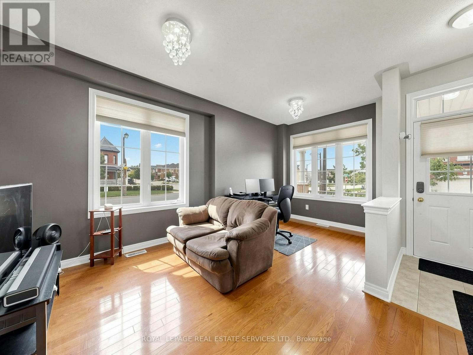 122 Juglans Crescent, Whitchurch-Stouffville, ON, L4A 1S5 - 4