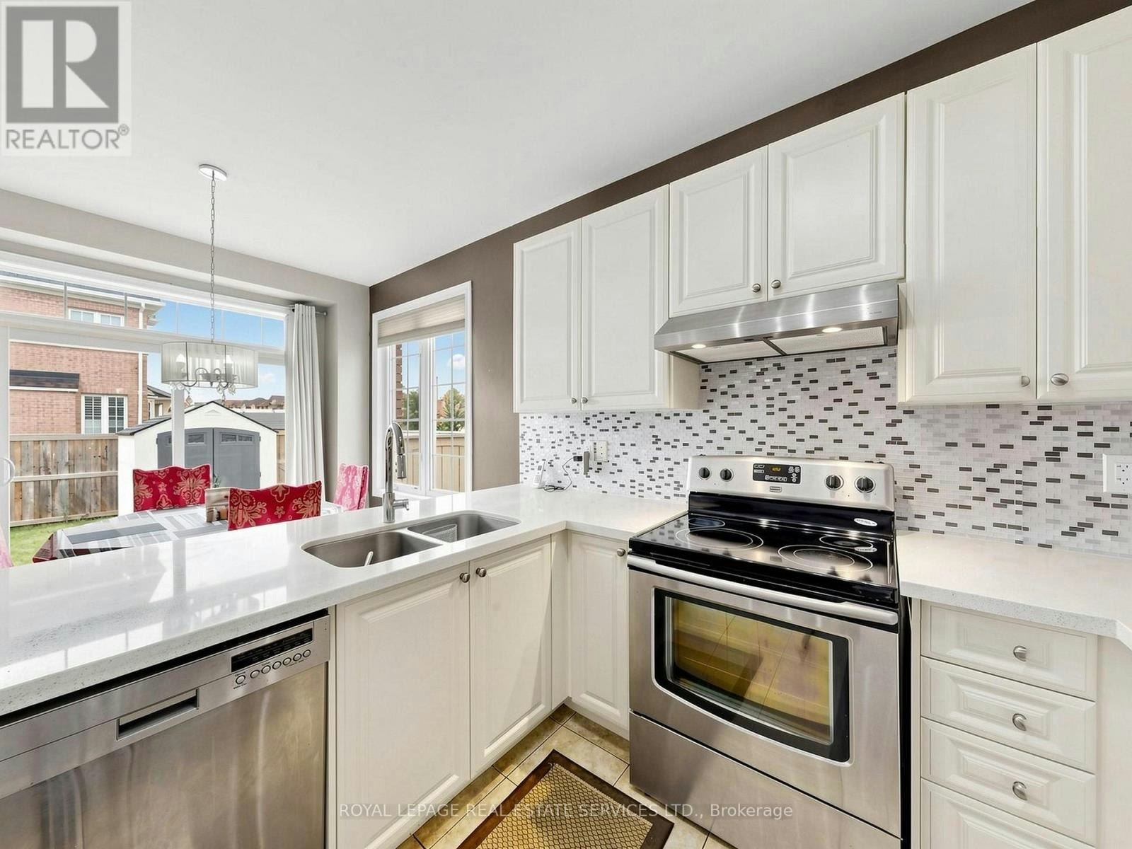 122 Juglans Crescent, Whitchurch-Stouffville, ON, L4A 1S5 - 11