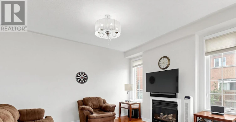 122 Juglans Crescent, Whitchurch-Stouffville, ON, L4A 1S5 - 8