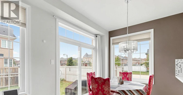 122 Juglans Crescent, Whitchurch-Stouffville, ON, L4A 1S5 - 12