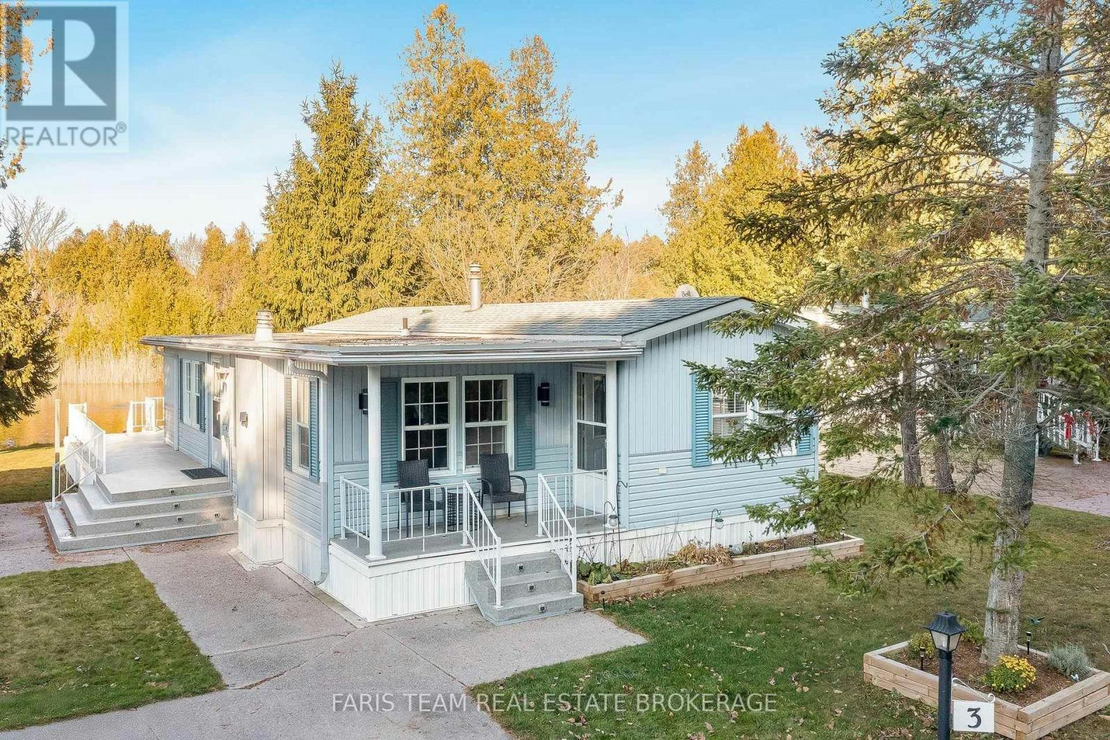 3 St James Place, Wasaga Beach, ON, L9Z 3A8