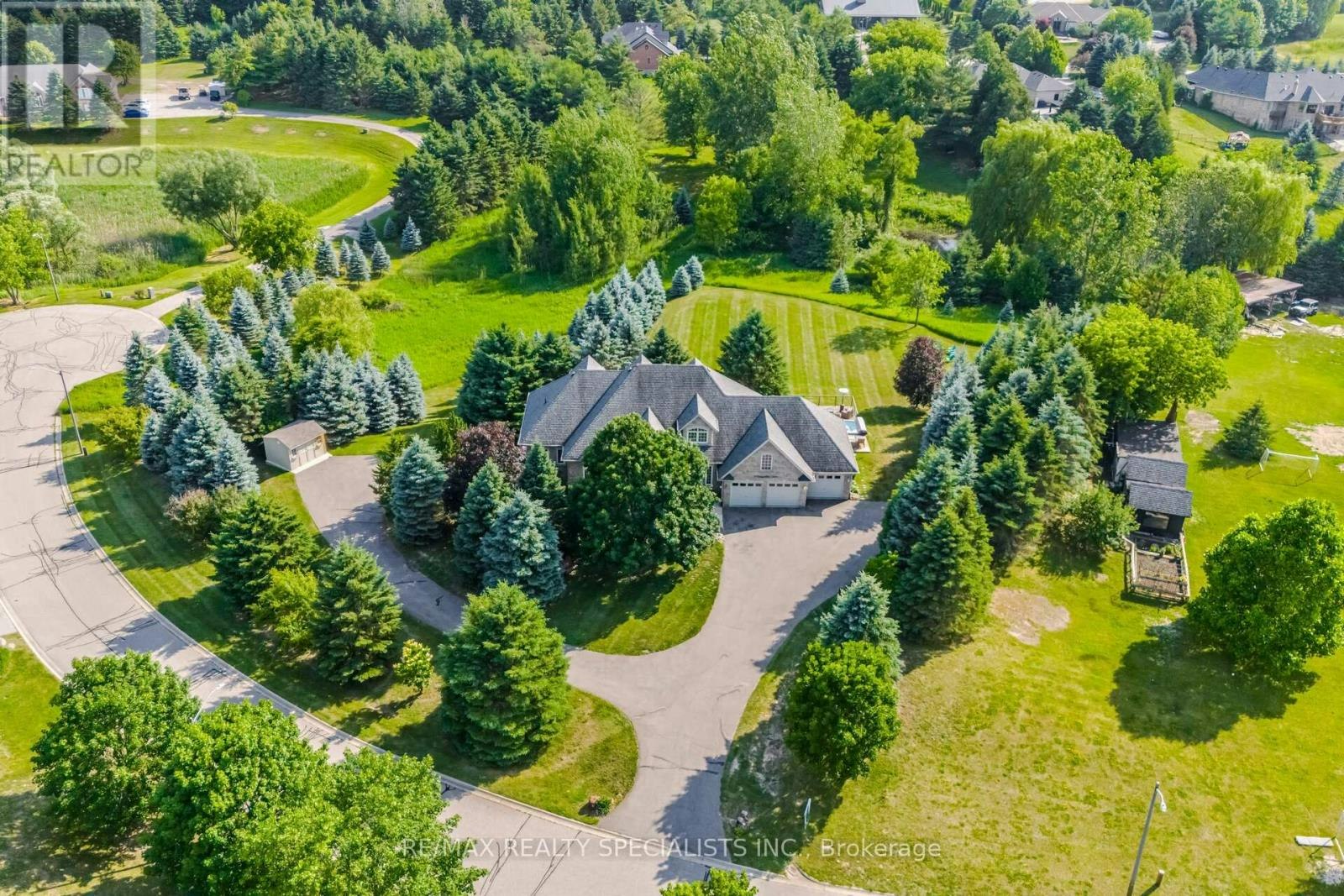 4 Tranquility Court, Caledon, ON, L7E 3R7