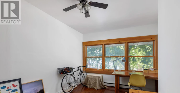 MAIN-32 Roblocke Avenue, Toronto, ON, M6G 3R7 - 37